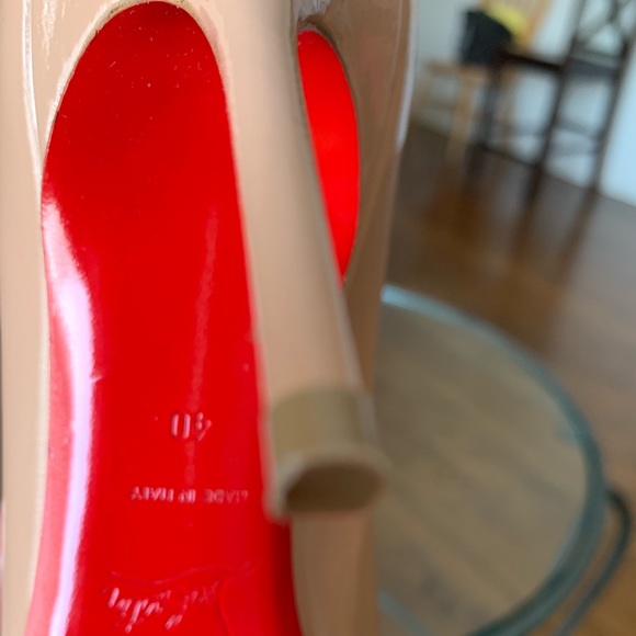 Christian Louboutin Apostrophy pointed pump - Picture 3 of 8